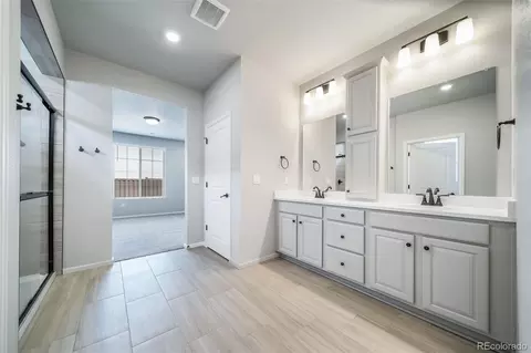 Entry Way - 21905 E 51st Dr, Aurora, CO 80019 photo 2 of 2