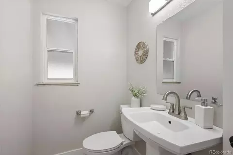 Bath - 4806 E 19th Ave, Denver, CO 80220 photo 1 of 5