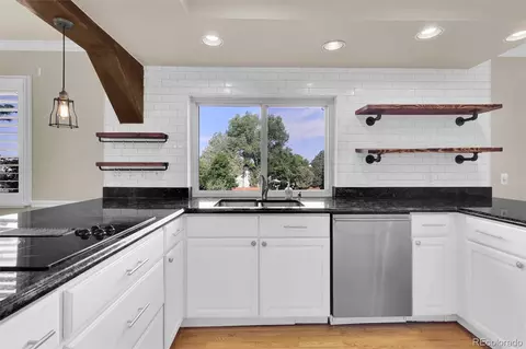 5622 E Weaver Cir, Centennial, CO 80111 photo 8