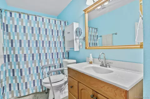 Bath - 17850 Blacksmith Dr, Peyton, CO 80831 photo 5 of 5