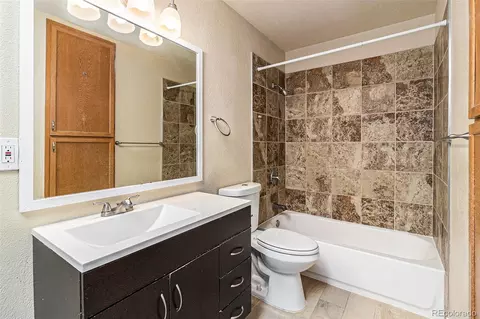 Bath - 2535 Spruce St, Boulder, CO 80302 photo 6 of 6