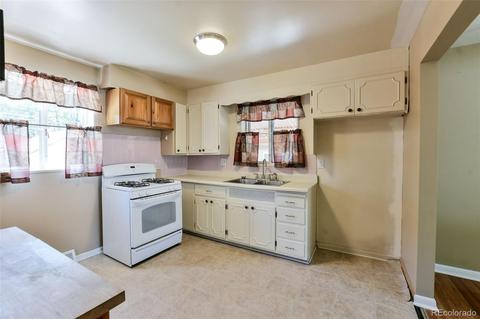 6830 Ruth Way, Denver, CO 80221 photo 10