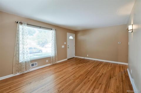 6830 Ruth Way, Denver, CO 80221 photo 5