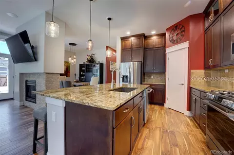 Kitchen - 8061 E 50th Pl, Denver, CO 80238 photo 4 of 6