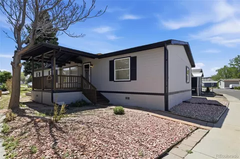 1816 Pagosa Way, Aurora, CO 80011