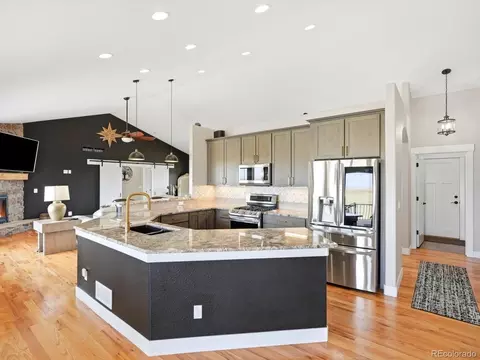 50111 E Maplewood Pl, Bennett, CO 80102 photo 10