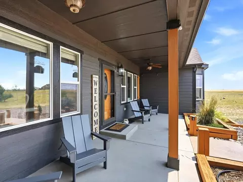 50111 E Maplewood Pl, Bennett, CO 80102 photo 4