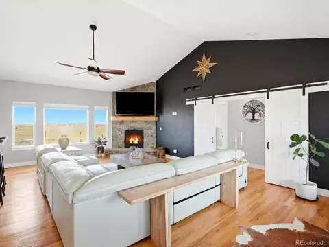 50111 E Maplewood Pl, Bennett, CO 80102 photo 5