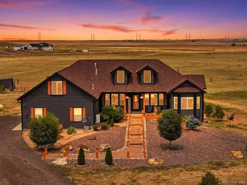 50111 E Maplewood Pl, Bennett, CO 80102 photo 2