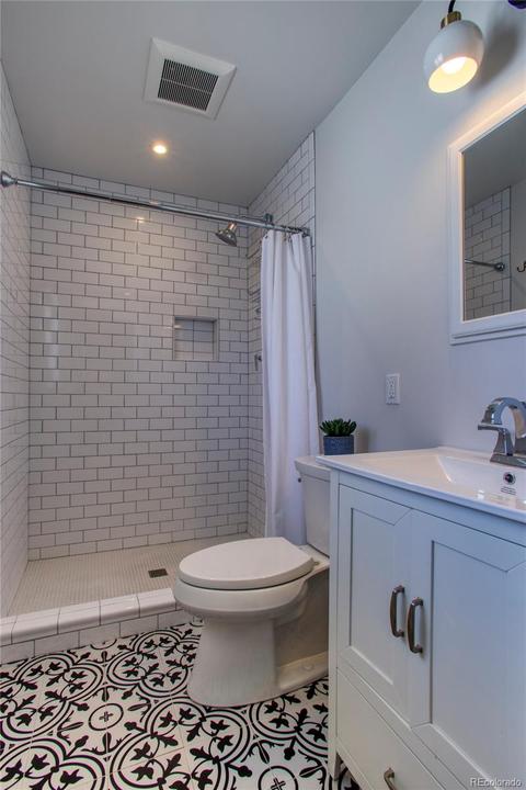 3692 S Grape St, Denver, CO 80237 photo 16