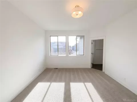 10260 E 57th Pl, Denver, CO 80238 photo 4