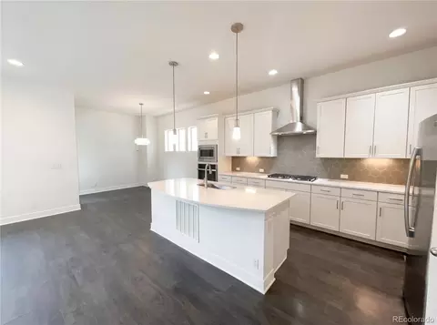 10260 E 57th Pl, Denver, CO 80238 photo 9