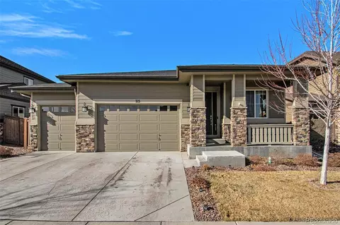 215 S Jamestown Way, Aurora, CO 80018