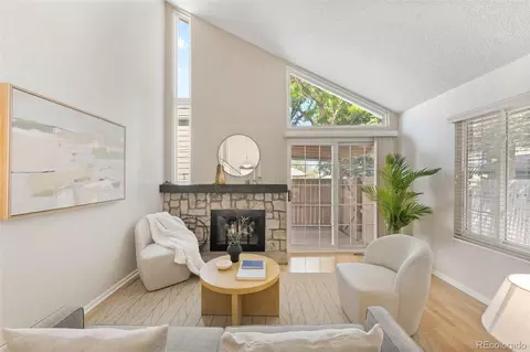 2910 S Racine St, Aurora, CO 80014