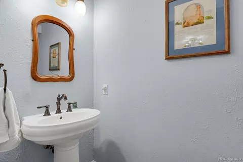 Bath - 5215 Eldridge St, Arvada, CO 80002 photo 3 of 4