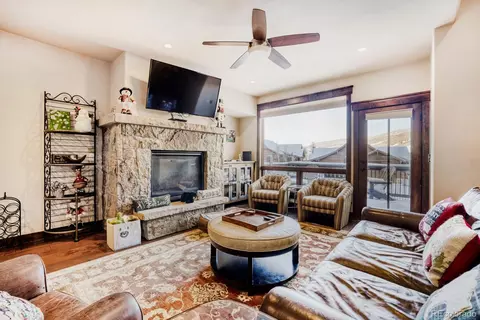 Living - 852 Independence Rd, Dillon, CO 80435 photo 2 of 3