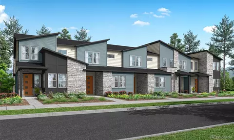 5686 N Killarney Ct, Aurora, CO 80019