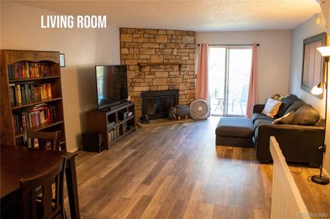 11863 E Kepner Dr, Aurora, CO 80012 photo 3