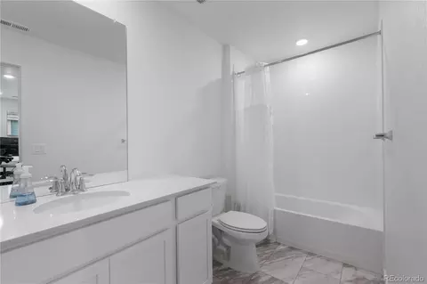 Bath - 745 Aspen Ave, Bennett, CO 80102 photo 5 of 6