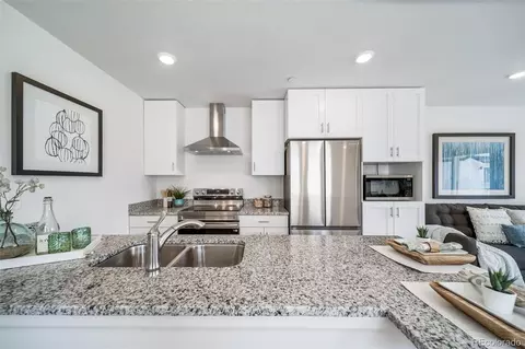 10350 Tucson Pl, Commerce City, CO 80022