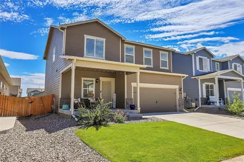 328 Maple St, Bennett, CO 80102 photo 3