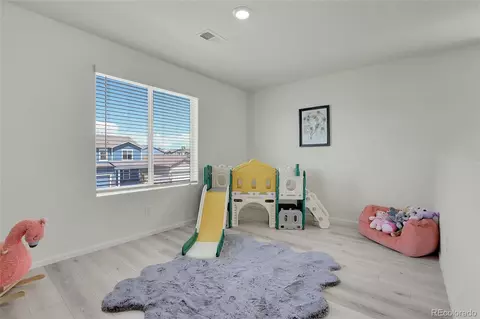328 Maple St, Bennett, CO 80102 photo 5