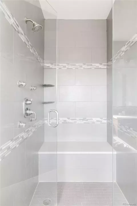 Bath - 7990 E 32nd Ave, Denver, CO 80238 photo 4 of 6