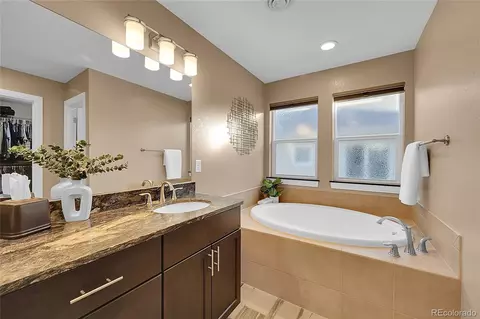 Bath - 3693 Silverton St, Boulder, CO 80301 photo 5 of 8