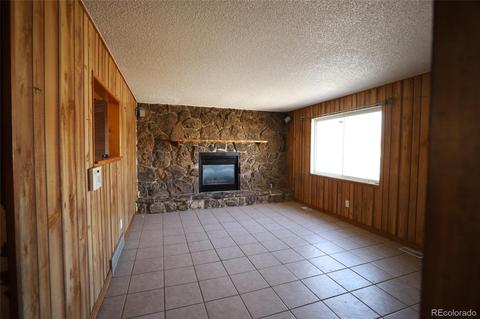 13182 Maxwell Pl, Denver, CO 80239 photo 2