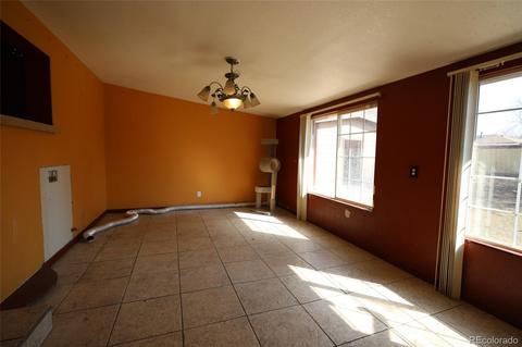 13182 Maxwell Pl, Denver, CO 80239 photo 9