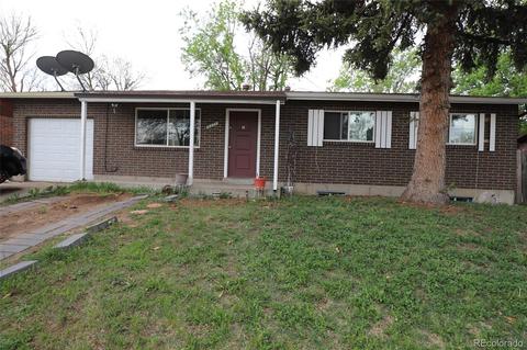 5527 Eagle St, Denver, CO 80239 photo 1