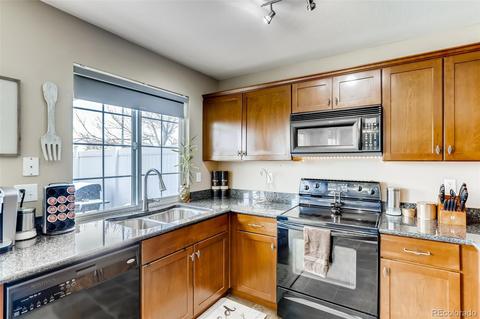 19899 E 47th Dr, Denver, CO 80249 photo 4