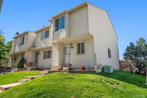 4197 S Mobile Cir #E, Aurora, CO 80013