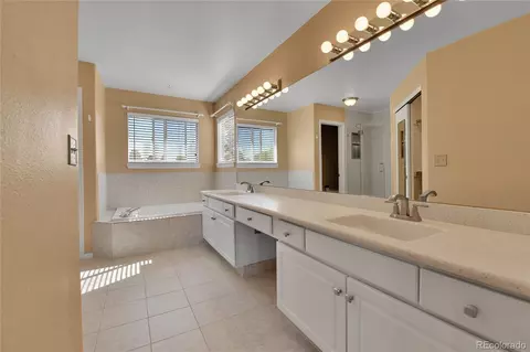 18190 E Caspian Pl, Aurora, CO 80013 photo 25