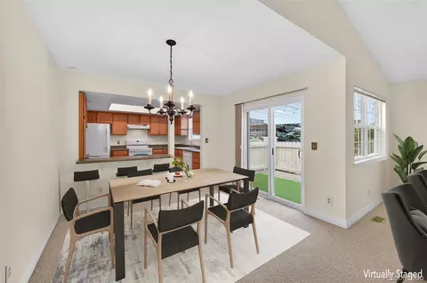 Dining - 13930 E Linvale Pl, Aurora, CO 80014 photo 2 of 3