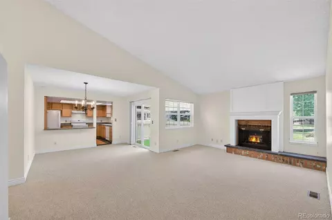 Living - 13930 E Linvale Pl, Aurora, CO 80014 photo 4 of 6