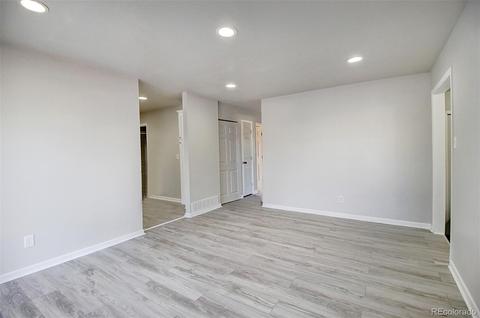 5103 Carson St, Denver, CO 80239 photo 3