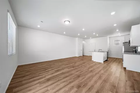 Living - 22335 E 39th Ave, Aurora, CO 80019 photo 2 of 3