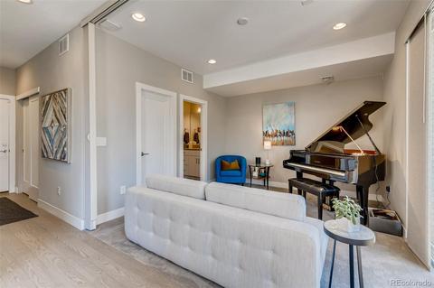 80 Oneida Ct, Denver, CO 80230 photo 2