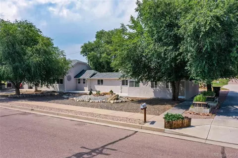7110 Lake Ave, Fountain, CO 80817