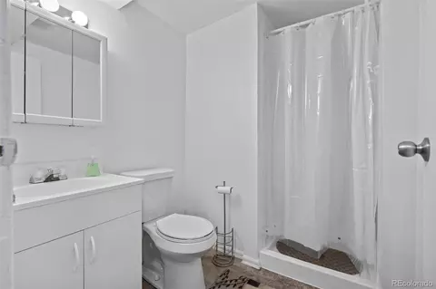 Bath - 4520 E 112th Pl, Thornton, CO 80233 photo 4 of 4
