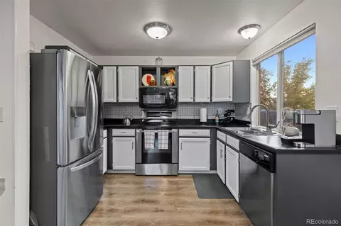 Kitchen - 4520 E 112th Pl, Thornton, CO 80233 photo 1 of 4