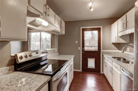 4318 S Eagle Cir, Aurora, CO 80015 photo 11