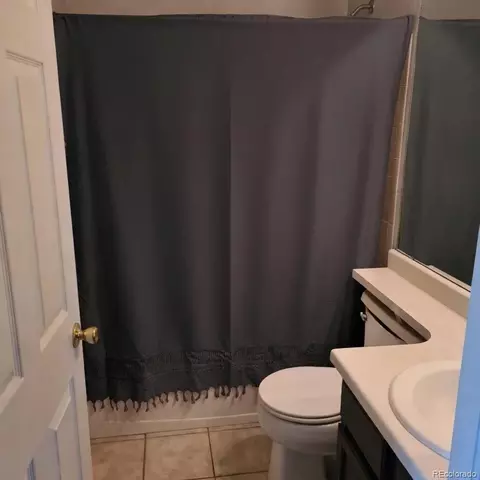 Bath - 18325 E Amherst Dr, Aurora, CO 80013 photo 4 of 5