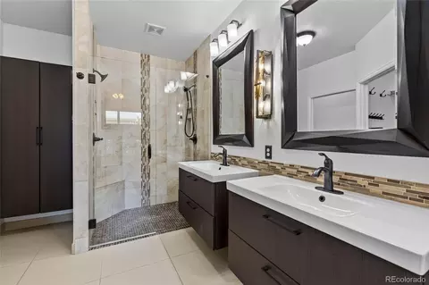 Bath - 3217 E 102nd Dr, Thornton, CO 80229 photo 3 of 5