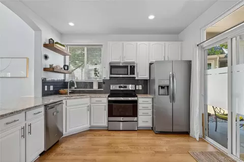 Kitchen - 3217 E 102nd Dr, Thornton, CO 80229 photo 2 of 4