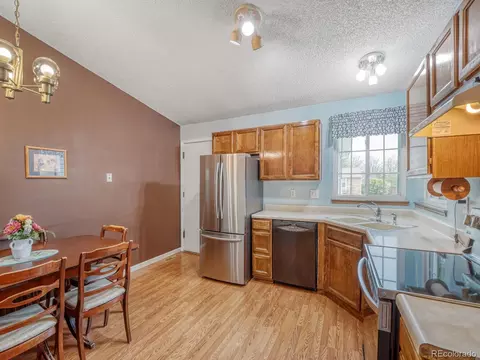 Kitchen - 2746 S Uravan St, Aurora, CO 80013 photo 4 of 4