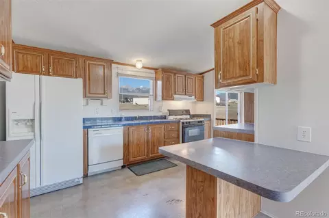 Kitchen - 104 Highland Dr, Howard, CO 81233 photo 2 of 4