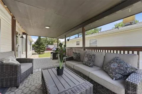 17418 E Coolidge Pl, Aurora, CO 80011 photo 2