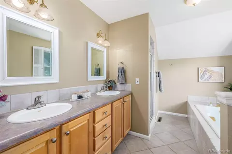 12460 E Harvard Dr, Aurora, CO 80014 photo 23
